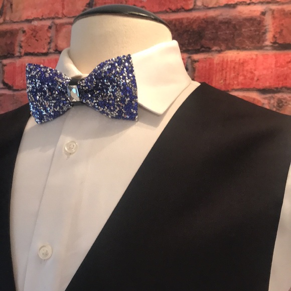 COPY - Sparkling Royal Blue Bow Tie - Picture 9 of 11